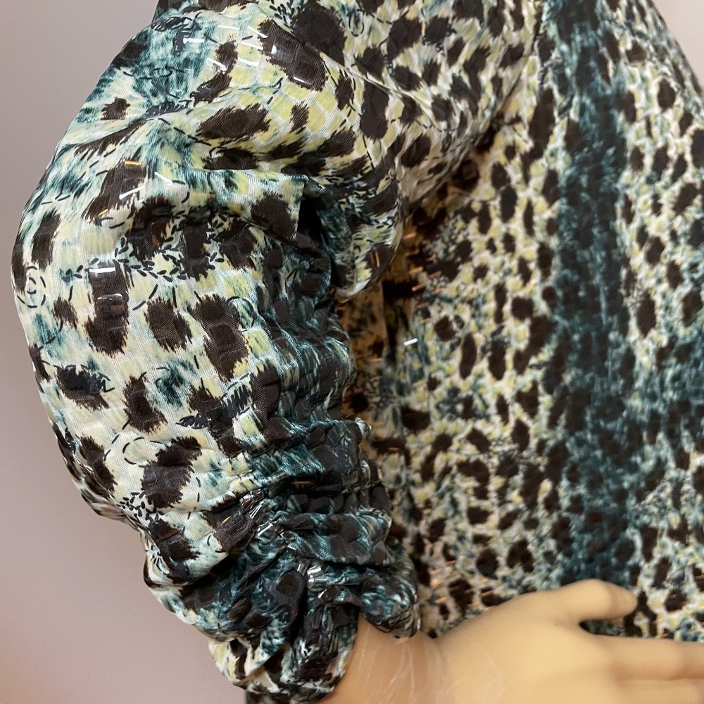 Vintage sequined animal print 3/4 sleeve tunic! - Picture 9 of 9